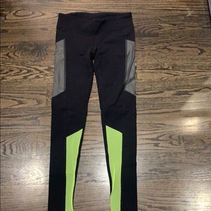 Alo yoga pants